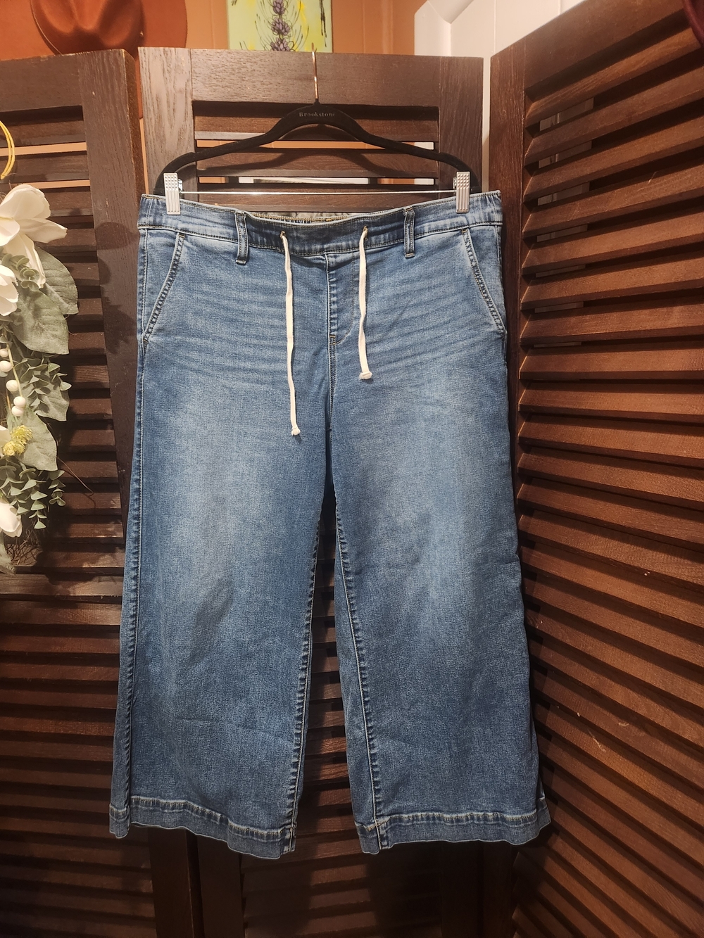torrid Blue Cropped Wide-Leg Jeans